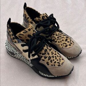 Steve Madden Cliff Wedge sneaker animal print cow hair women’s size 7